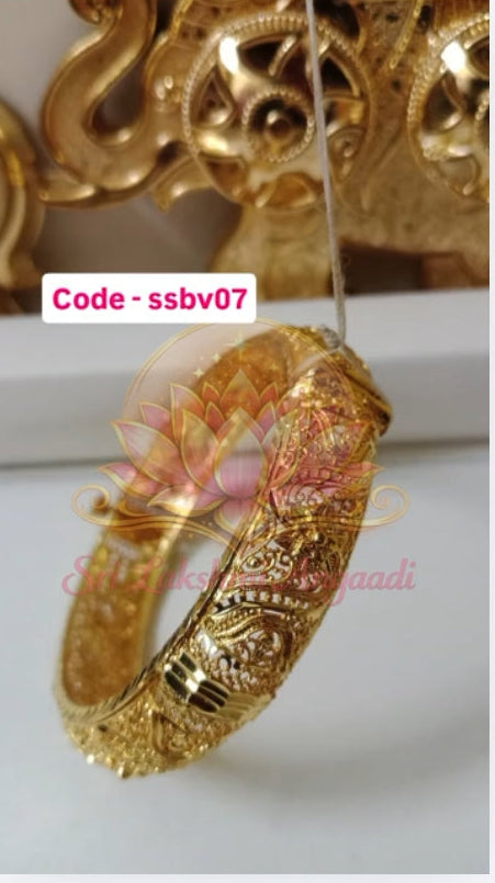 Antique Gold Temple design Bangle - ssbv07