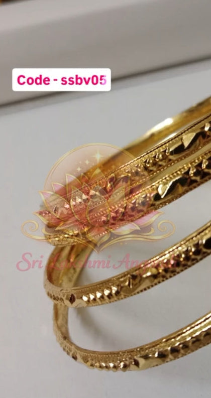 Golden bangle (set of 4) - ssbv05